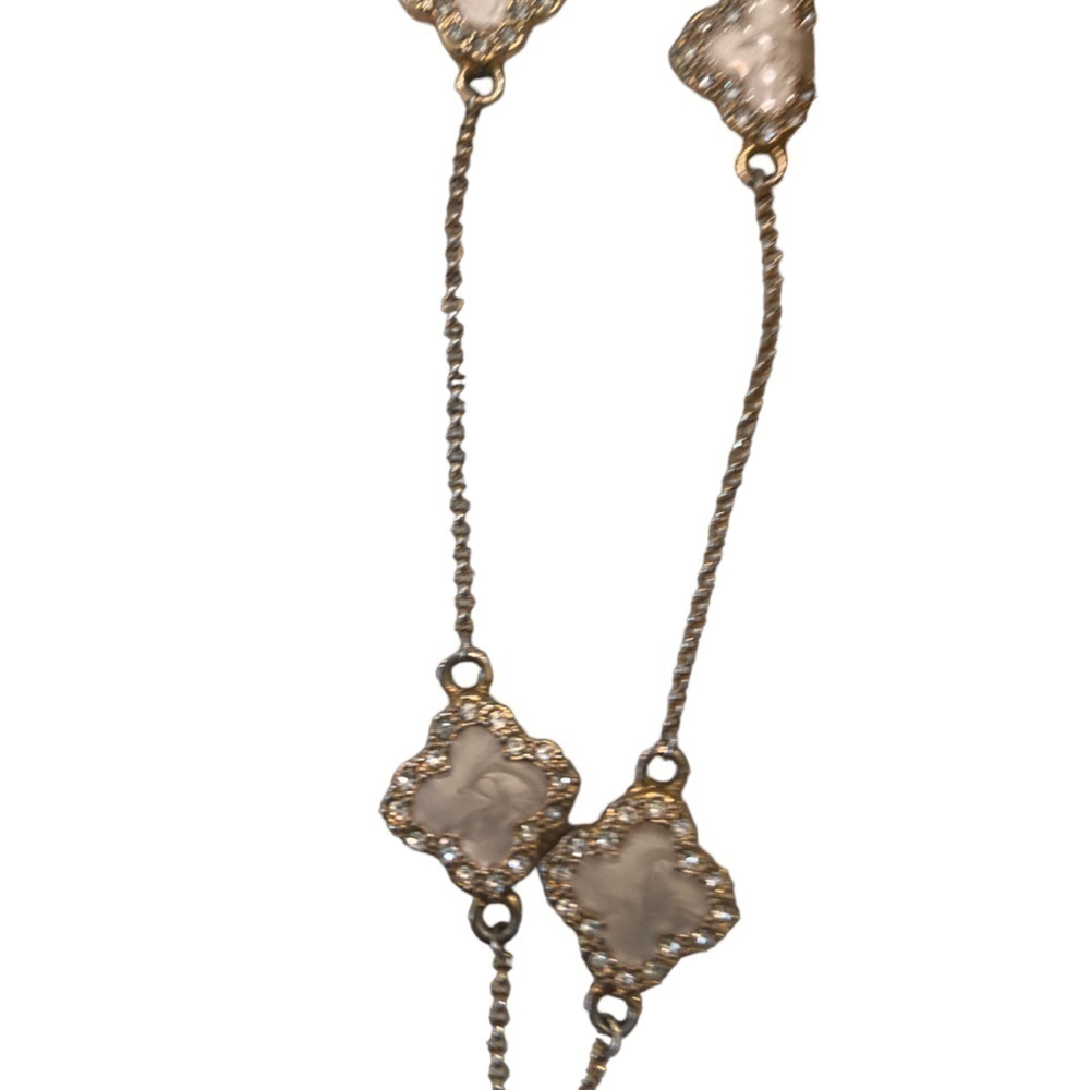 Boutique fine costume gold tone delicate clover necklace enamel crystal diamonds - Picture 7 of 9